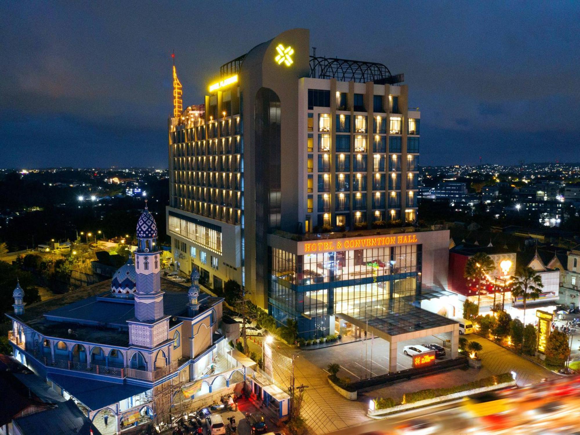 Platinum Hotel & Convention Hall Balikpapan Eksteriør bilde