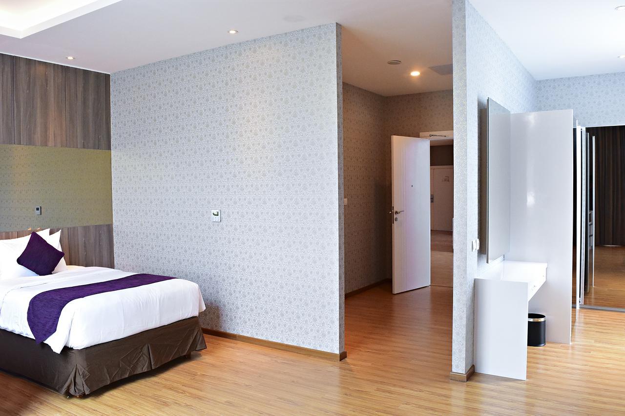 Platinum Hotel & Convention Hall Balikpapan Eksteriør bilde